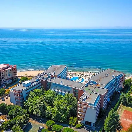 Sandy Bay Hotel 4*